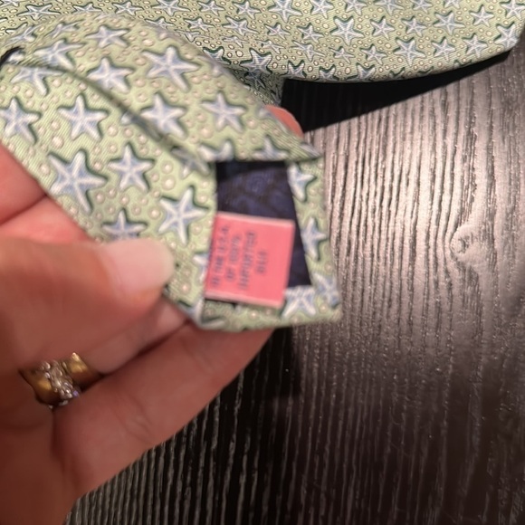 Vineyard Vines Star Fish Silk Tie - Picture 4 of 6